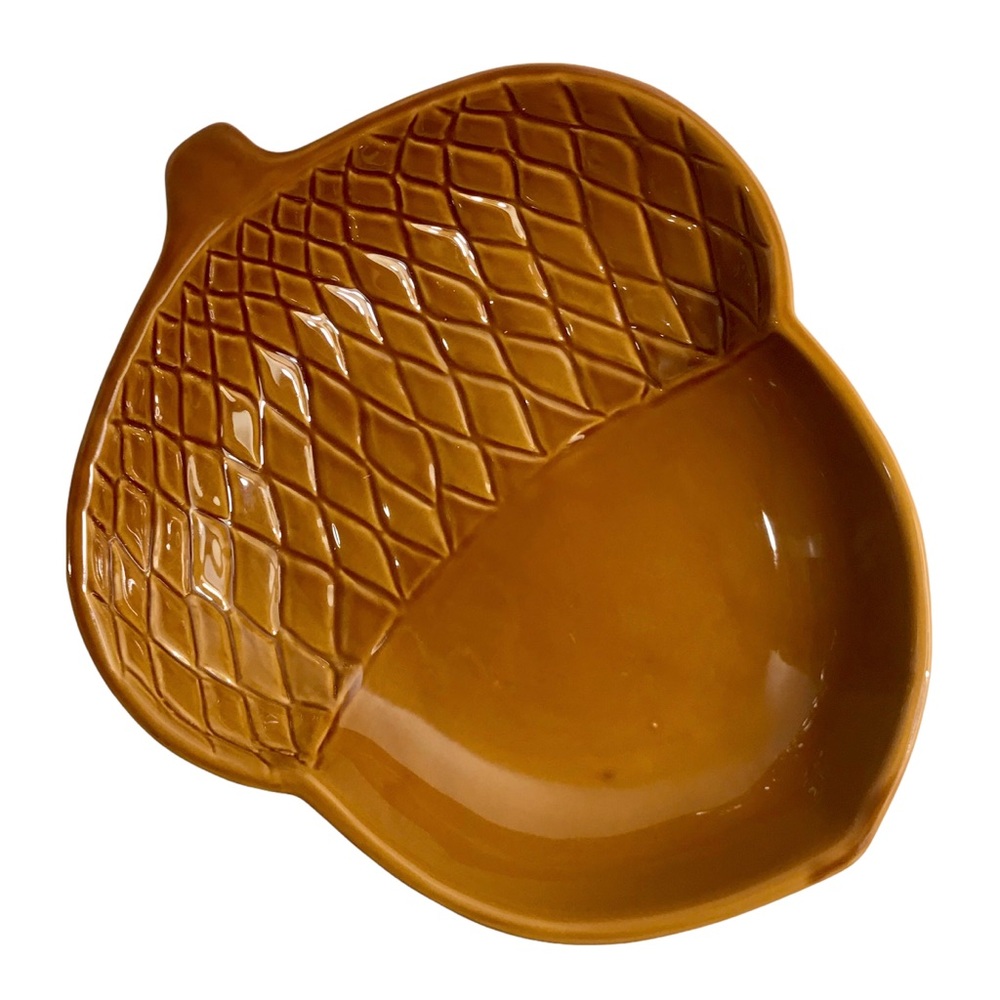 BIA International Cordon Bleu Acorn Shaped Serving Bowl Honey NWT